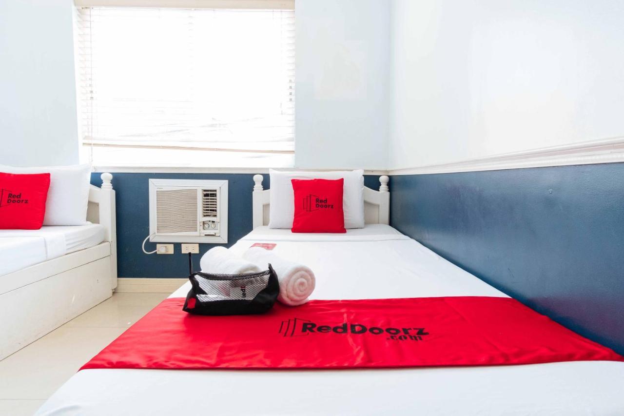 Reddoorz @ Bonifacio St Cebu Hotel Екстериор снимка