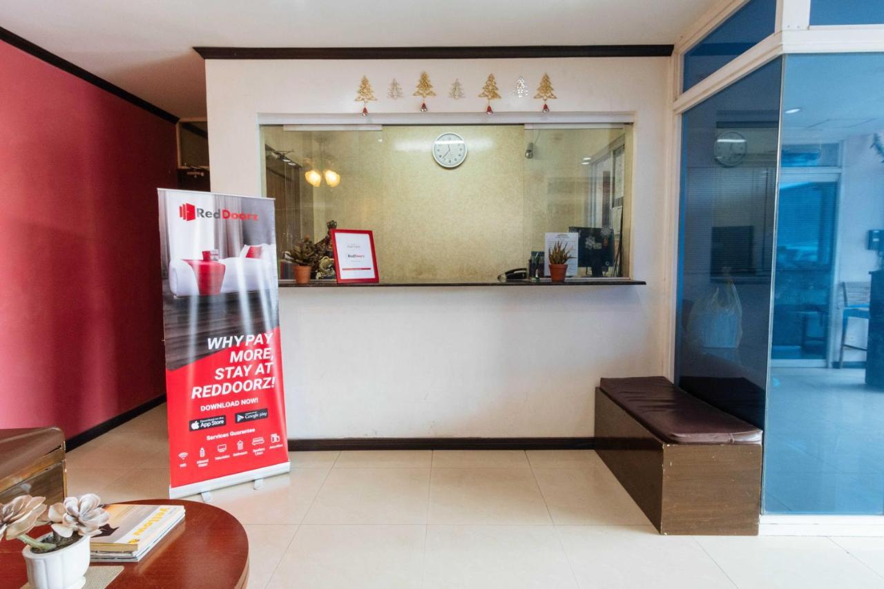 Reddoorz @ Bonifacio St Cebu Hotel Екстериор снимка